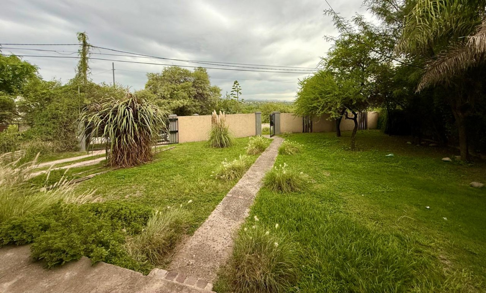 CASA EN ALQUILER